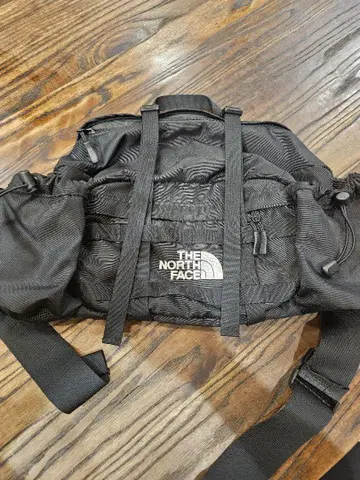 THE NORTH FACE 바디백 블랙