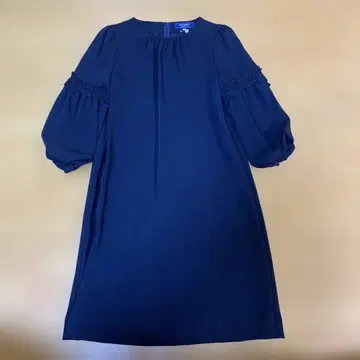 M's 그레이시 네이비 무릎 기장 원피스 프릴 레이스 포함