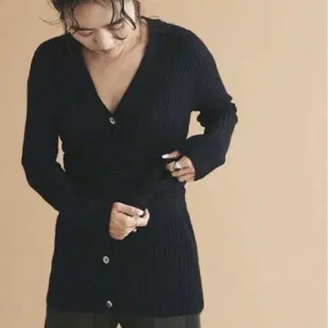 울 리브 V넥 벨티드 가디건 투모로우랜드