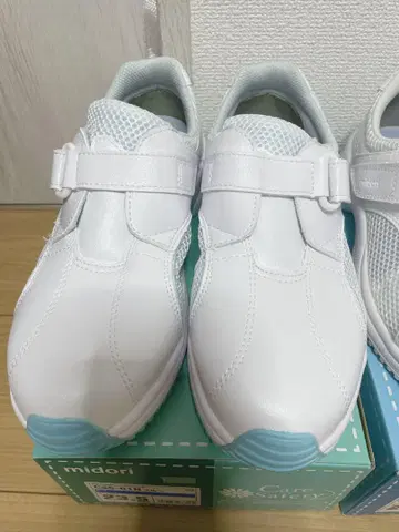 midori 의료용 스니커즈 23.5cm