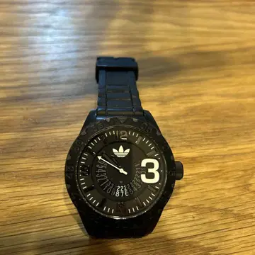 adidas 블랙 고무 벨트 시계