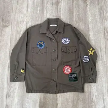 MOUSSY 카키 패치 달린 밀리터리 자켓 새상품급