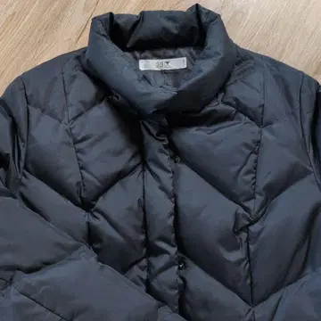 23구 블랙 퀼팅 다운 자켓