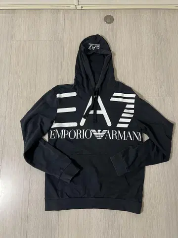 EA7 Emporio Armani 블랙 후드티