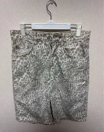 ZARA 레오파드 무늬 숏팬츠 EUR 36