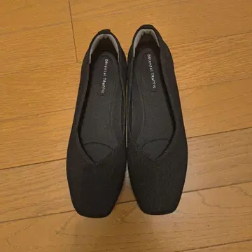 Oriental Traffic 블랙 플랫슈즈