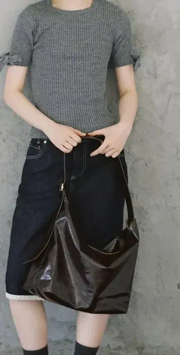 새상품급 ZARA 맥시 쇼핑백 브라운