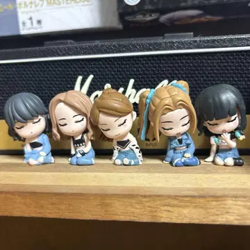 어깨 쿵 르세라핌 컴플리트