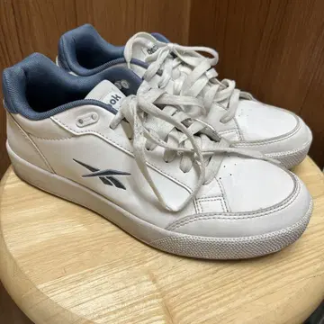 Reebok 스니커즈 24.5cm
