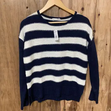 [ 3033번 ] peach john 니트 미사용 화이트&네이비