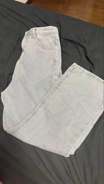 옅은 블루 스트레이트 데님