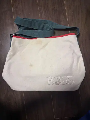 BOTT 숄더백 크림색