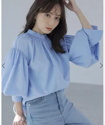 아뉴앙스 완판 벨커프스개더 블라우스