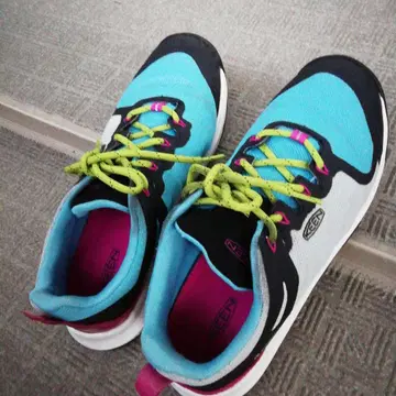 KEEN 신발 25.0cm