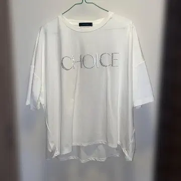 미사용 새상품 Bou Jeloud 블랙 T셔츠 CHOICE