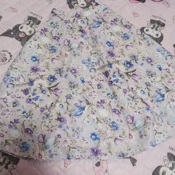 토코 클로젯 tocco closet 플라워 프린트 플레어 스커트