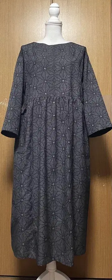 기모노 리메이크 린넨 꽃무늬 블랙 그레이 계열  허리 개더 원피스