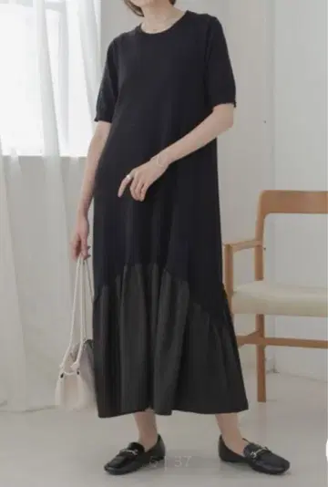 이소재 니트 원피스 Bab 블랙