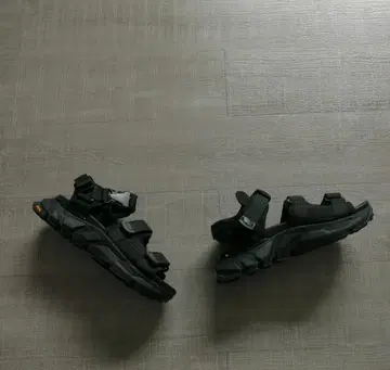 VIBRAM 비브람 x ZARA 자라 하이킹 샌들 41 26.5cm