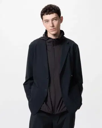 단종 인기 UNIQLO 울트라 스트레치 자켓 블랙 XL