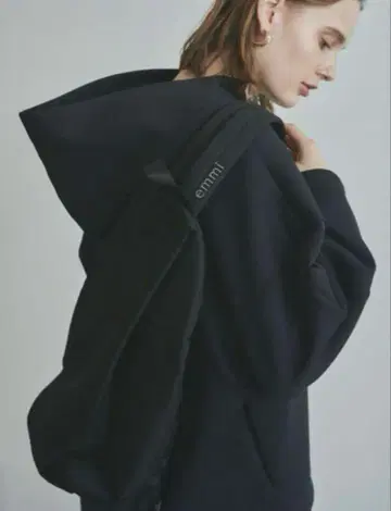 emmi atelier eco 발수 바디 백팩