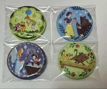 DisneyCharacters 자수 캔뱃지 4개 세트