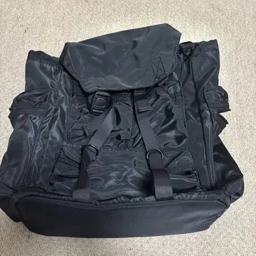 블랙 나일론 백팩