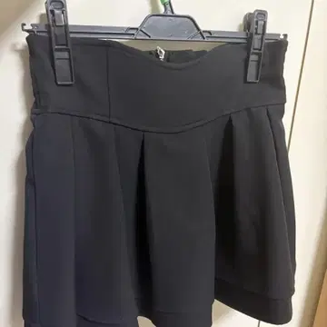 미셸 마카롱 슬림 레그 스커트 블랙 M