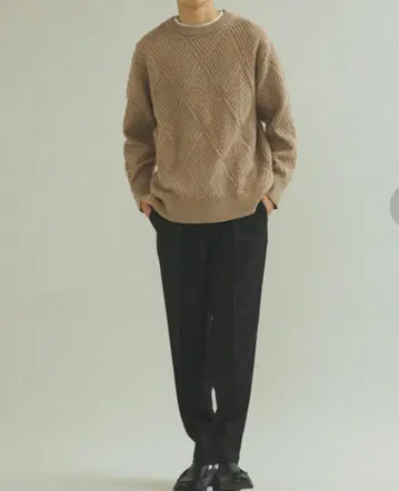 새상품급 417 EDIFICE 작년 모델 베이지 니트 스웨터