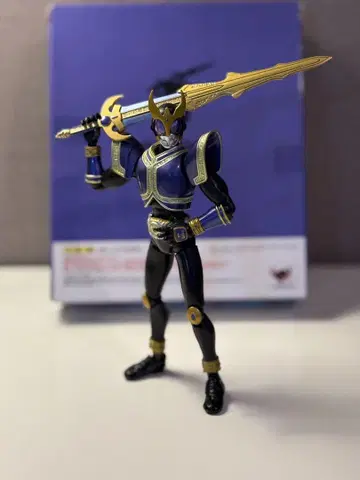 S.H.Figuarts 가면라이더 쿠우카 라이징 타이탄 폼