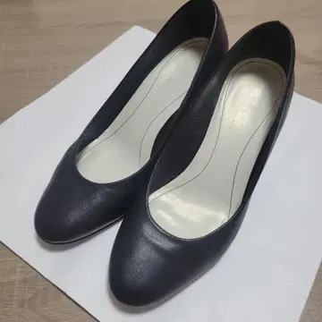 MELMO 블랙 가죽 펌프스 22.5cm 2E