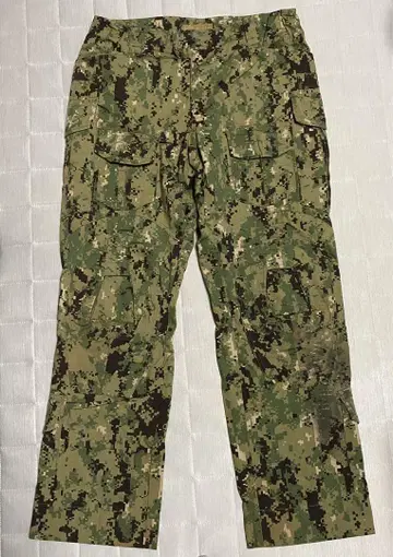 디지털 카모플라주 팬츠 디지털 카모플라주