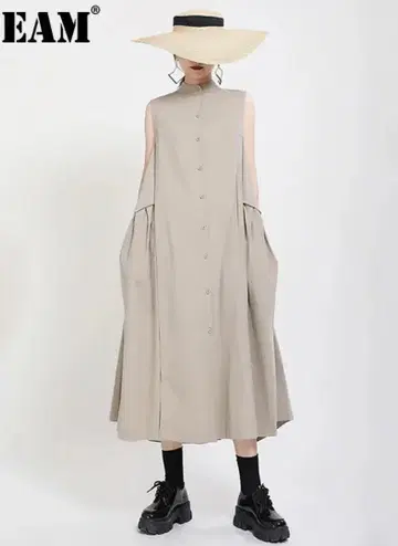 No-Sleeve Chic Long Dress