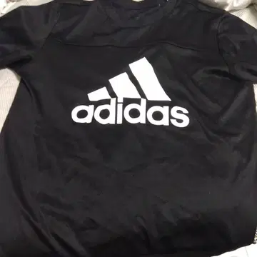 adidas 총 5벌 의류 4벌, 바지 1벌 가격 인하 협상