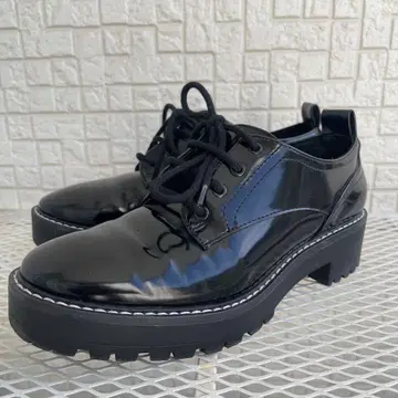 ZARA 스티치 로퍼 36 에나멜