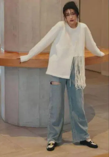 도노반 프린지 비대칭 니트
