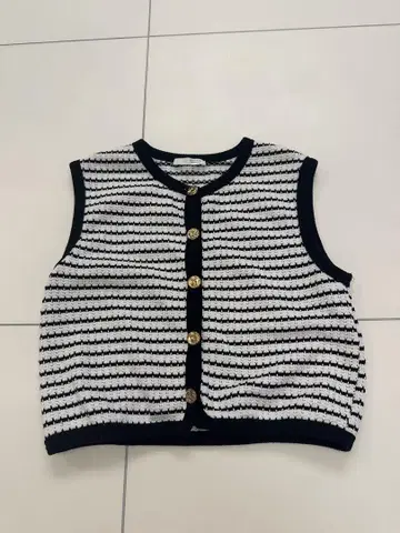 ZARA 자라 이번 시즌 사이즈 S 스트라이프 슬리브리스 니트