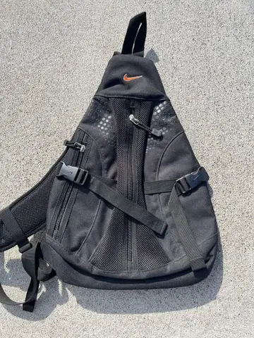 Nike Y2K 숄더백 블랙 90s
