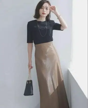 anuans 샤이니 새틴 내로우 스커트 카멜 M