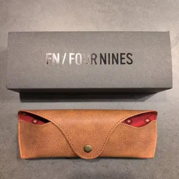 FOUR NINES 가죽 안경 케이스