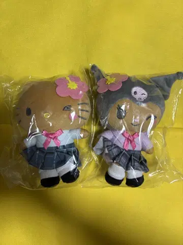 산리오 마스코트 파우치 갸루2 헬로키티 쿠로미