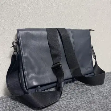 [ 주말 한정 판매 중 ] Calvin Klein 캘빈클라인 클러치백