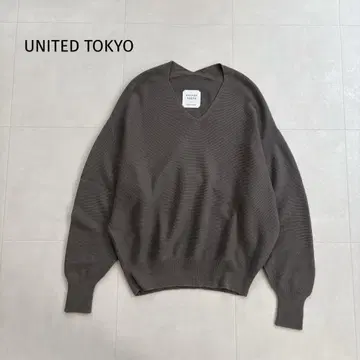 UNITED TOKYO/유나이티드 도쿄 긴팔 V넥 니트 사이즈 1