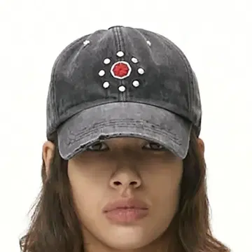 MUSINSA MORE THAN PARADISE 캡
