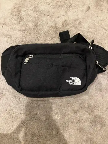 THE NORTH FACE 바디백 블랙