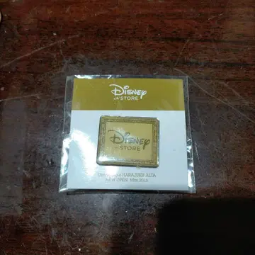 Disney Store 핀 배지 하라주쿠 오픈 기념