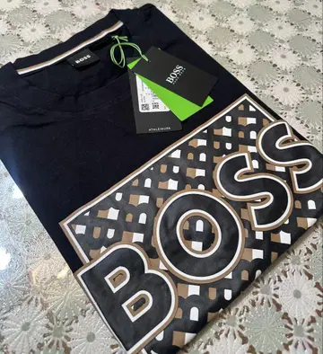 HUGO BOSS 미사용 새상품 남성용 t셔츠 Size XL