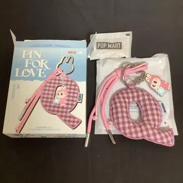 Pin for love Q 알파벳 러브 팝마트