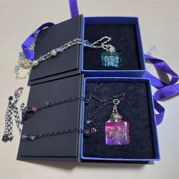 ANNA SUI 목걸이 핑크 블루 플라워 보틀 2종 세트