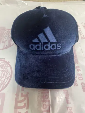 adidas 벨벳 캡 네이비
